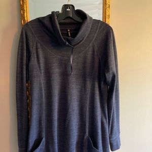 Athleisure wear tunic